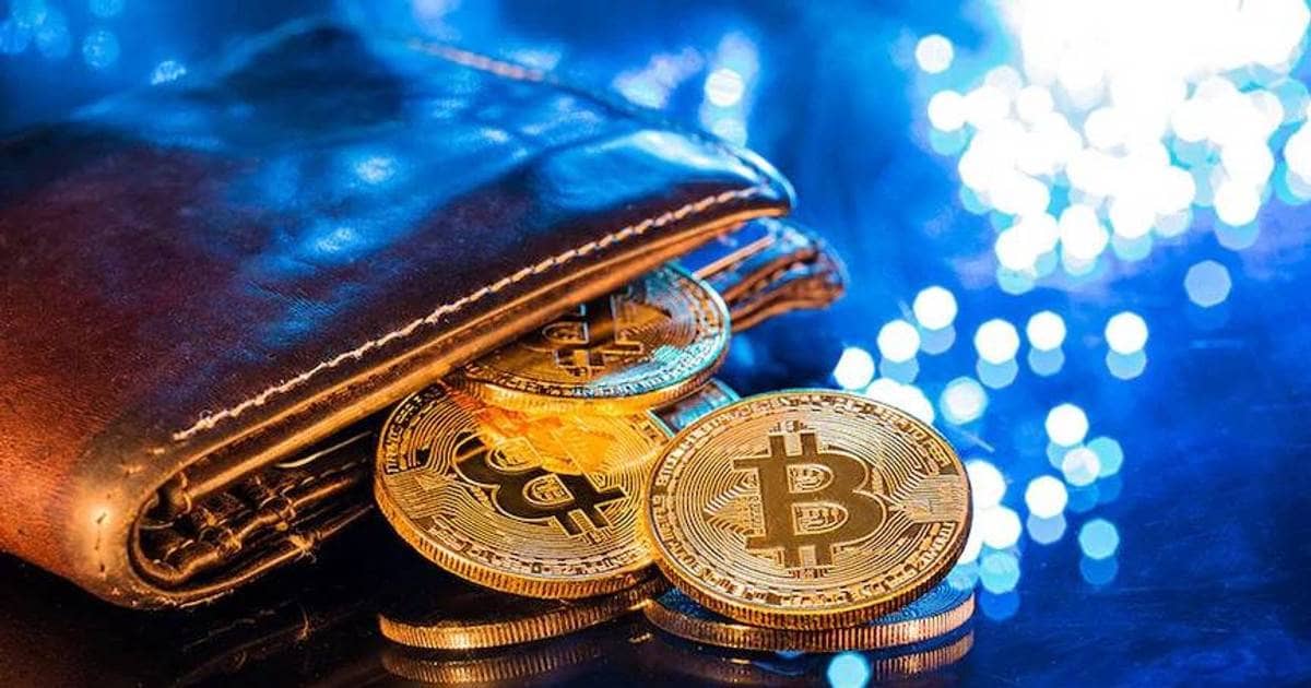 Áp lực bán tháo” kéo Bitcoin xuống dưới 100.000 USD, hơn 450 tỷ USD biến mất khỏi thị trường