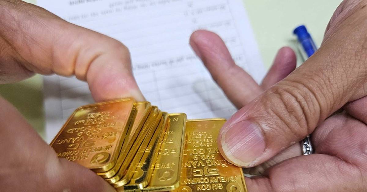 Công an lập tức vào cuộc điều tra một người đàn ông bán 30 cây vàng