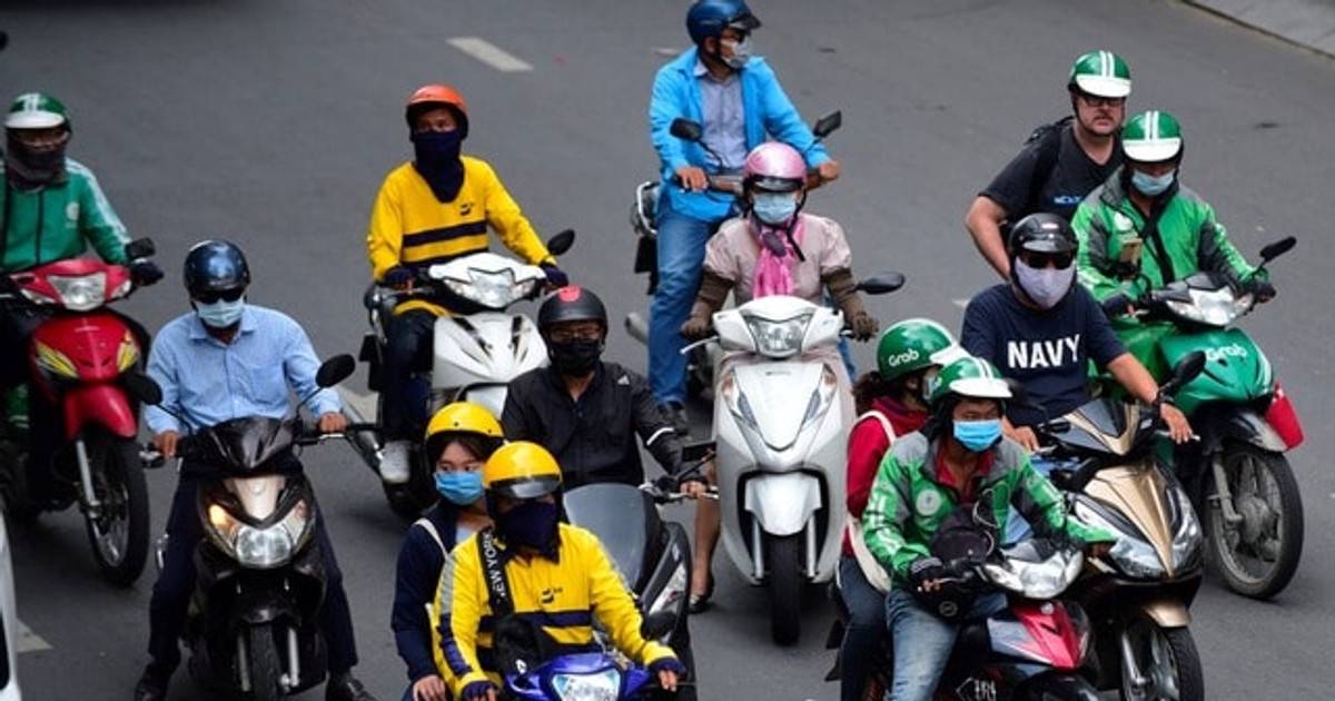 Chủ tịch Grab cảnh báo rủi ro nếu loại bỏ xe xăng quá nhanh