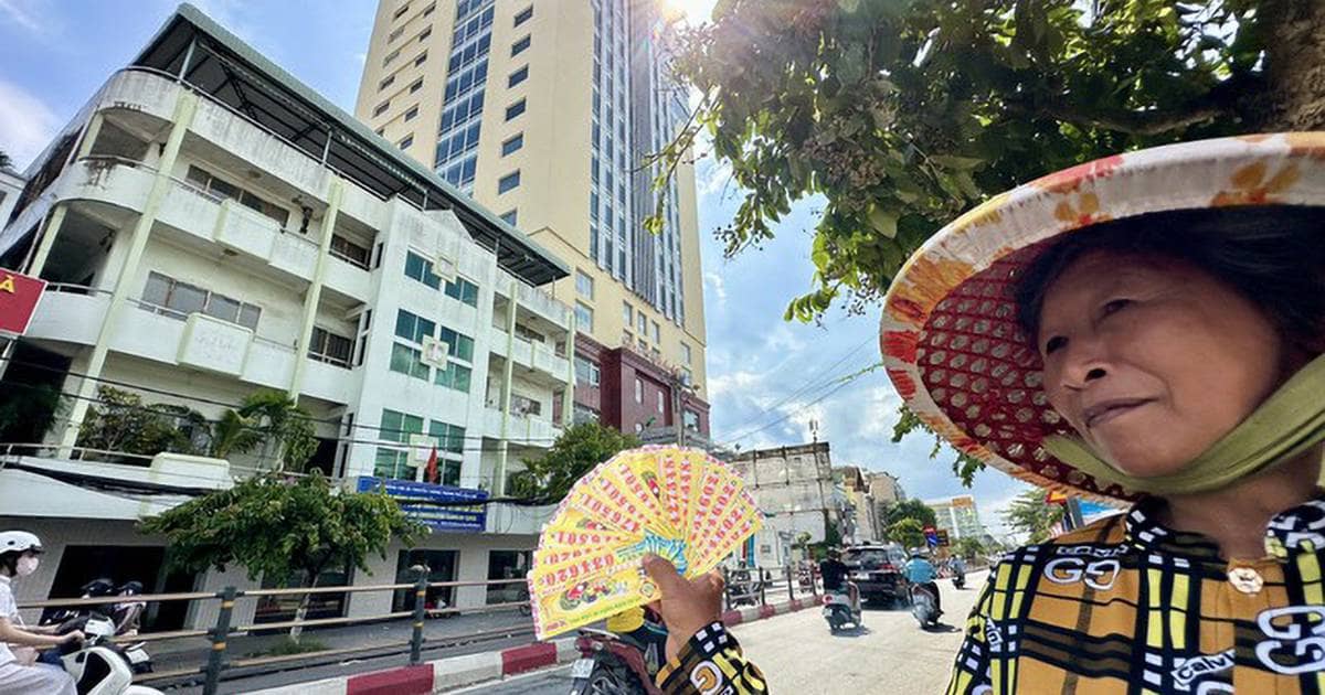 Buôn bán vỉa hè cũng bị đánh thuế?