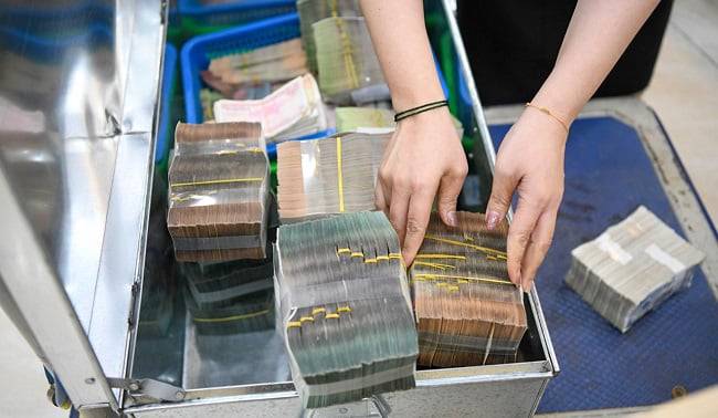 Thị trường trái phiếu doanh nghiệp: BĐS dẫn sóng phát hành, nhưng áp lực trả nợ cuối năm tăng kỷ lục