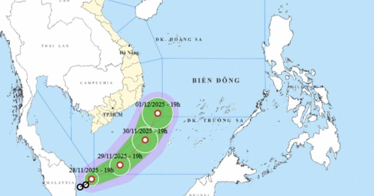 Áp thấp nhiệt đới sắp vào Nam Biển Đông, sự kiện chưa từng có trong lịch sử