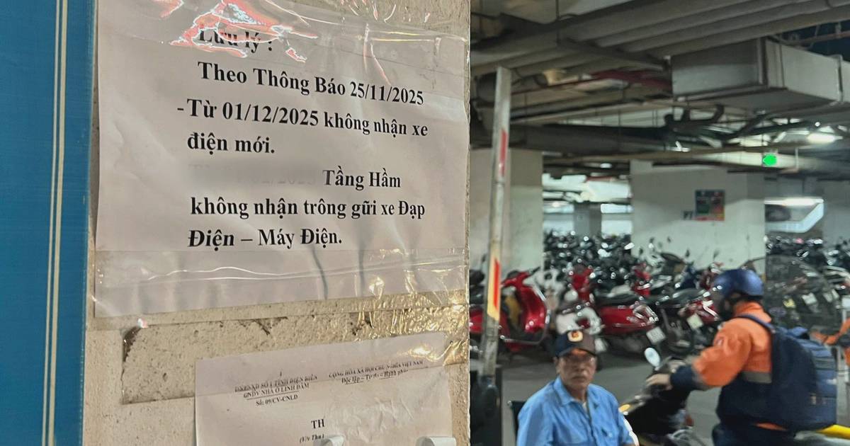 Bất tuân 'lệnh' phường, chung cư HH Linh Đàm vẫn dừng trông xe điện