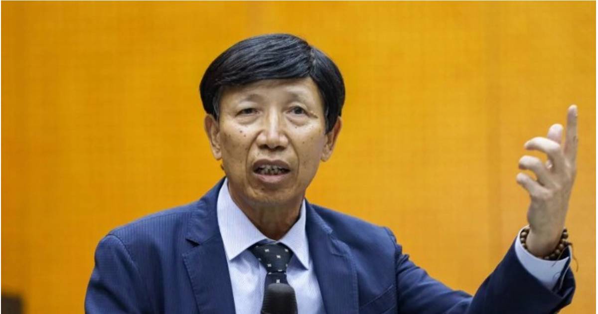 TS Phan Hữu Thắng: Vì sao các doanh nghiệp lớn với vốn hàng trăm tỷ USD vẫn đứng ngoài thị trường chứng khoán?