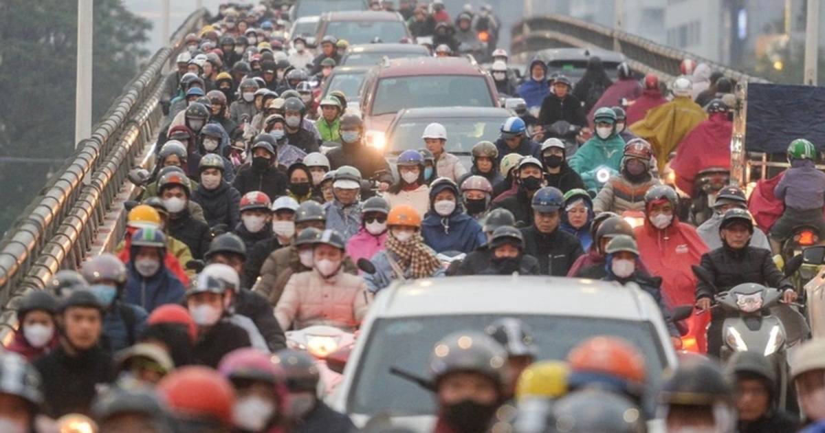 Giáo sư Mỹ mổ xẻ bài toán xe máy điện của Hà Nội