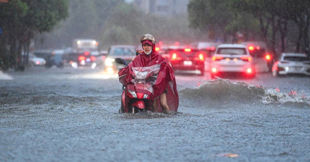 Hà Nội chi gần 5.600 tỷ đồng làm ngay 10 công trình khẩn cấp chống ngập úng