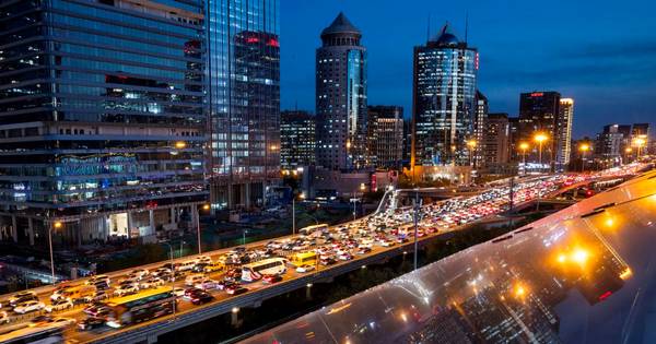 Trụ cột mạnh nhất của kinh tế Trung Quốc chao đảo