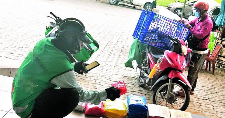 Lừa đảo shipper "phiên bản 2025": Không đòi tiền hàng, tiền trong tài khoản vẫn "bay màu" chỉ sau vài phút