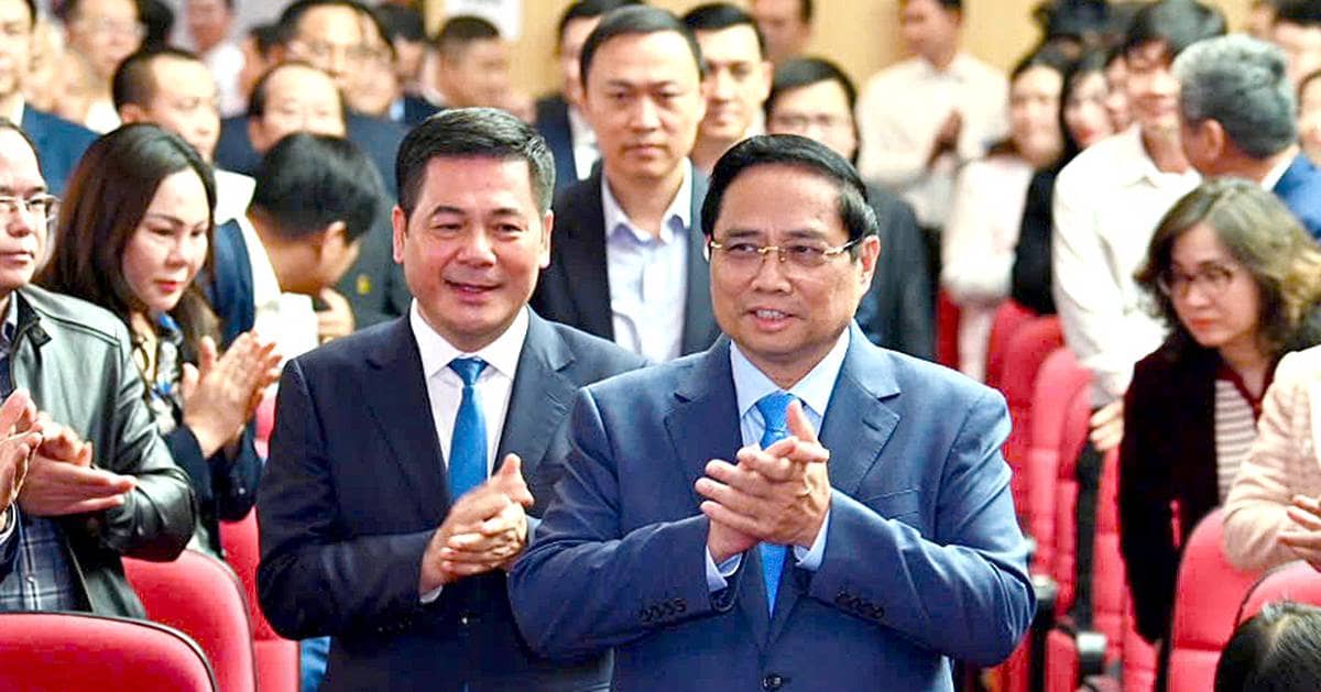 Xuất nhập khẩu đạt kỷ lục 920 tỉ USD, Việt Nam vào top 15 nước có quy mô thương mại lớn nhất