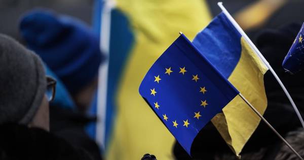 Bước ngoặt mới: EU kéo dài trừng phạt, Ukraine sắp tung đòn mạnh vào Nga