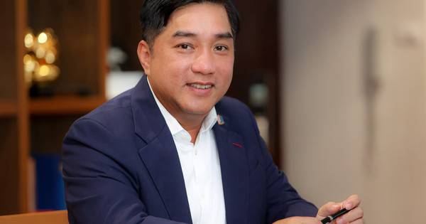 Chủ tịch Đèo Cả lần đầu chia sẻ về việc dừng chân ở hai dự án lớn