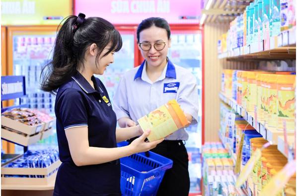 Tại sao Vinamilk đứng đầu danh sách top 25 thương hiệu dẫn đầu 2025 của Forbes Việt Nam