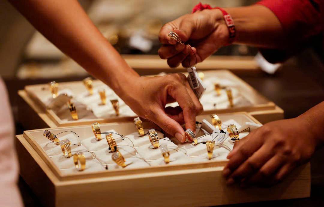 Chương mới cho kim loại quý