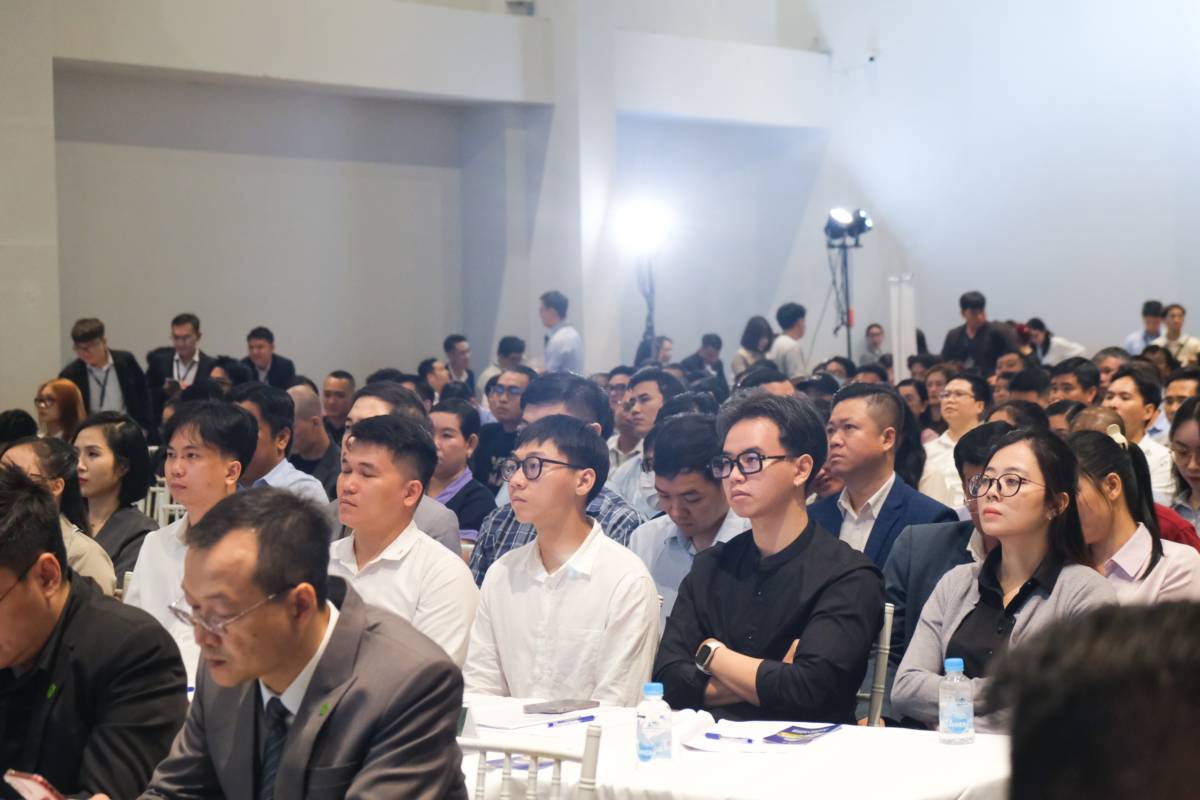 Hội thảo Nhân tài NovaGroup 2025: Hàng trăm ứng viên quy tụ, 500 cơ hội việc làm ngành bất động...