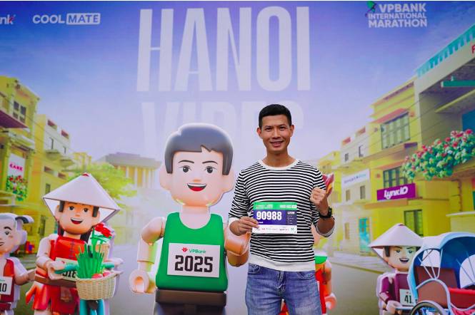 Dàn trai xinh, gái đẹp, người nổi tiếng tụ hội tại VPBank Hanoi International Marathon 2025