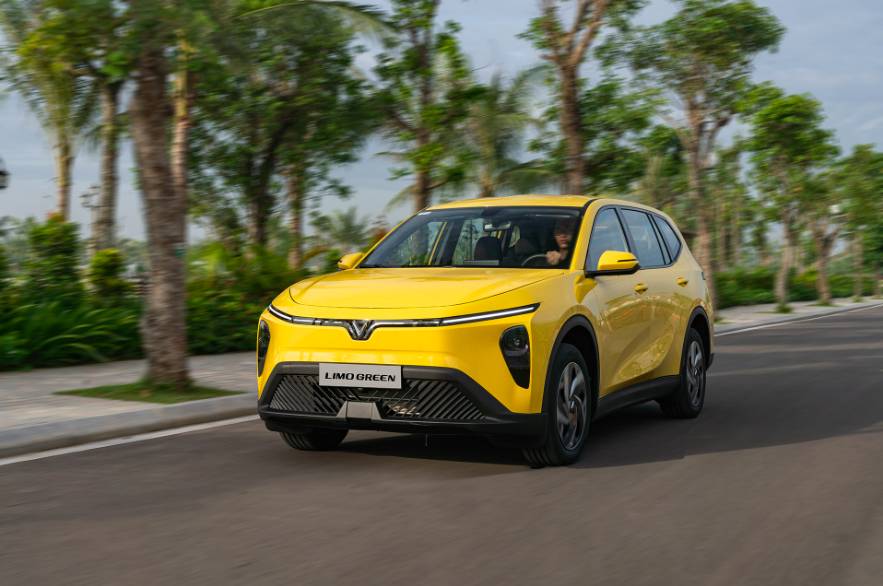 Vinfast lập thêm kỷ lục mới - Bàn giao hơn 20.000 ô tô trong tháng 10/2025