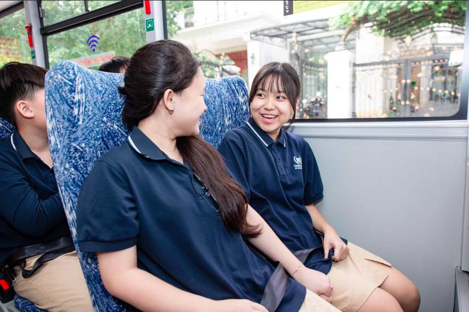 Ra mắt dịch vụ “ Xe điện học đường chuyên biệt” đầu tiên tại Việt Nam