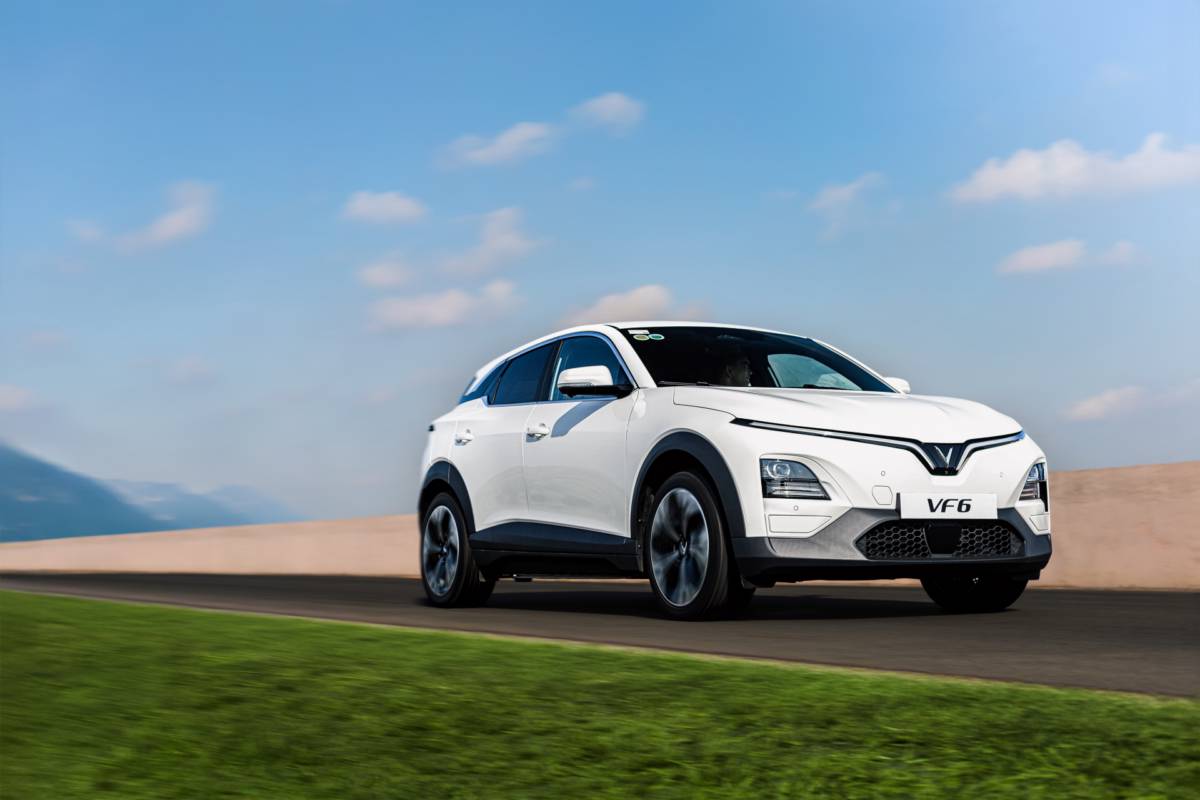 VinFast công bố chính sách đảm bảo giá trị bán lại xe điện tại Philippines, cam kết thu mua lên đến 90% giá ban đầu.