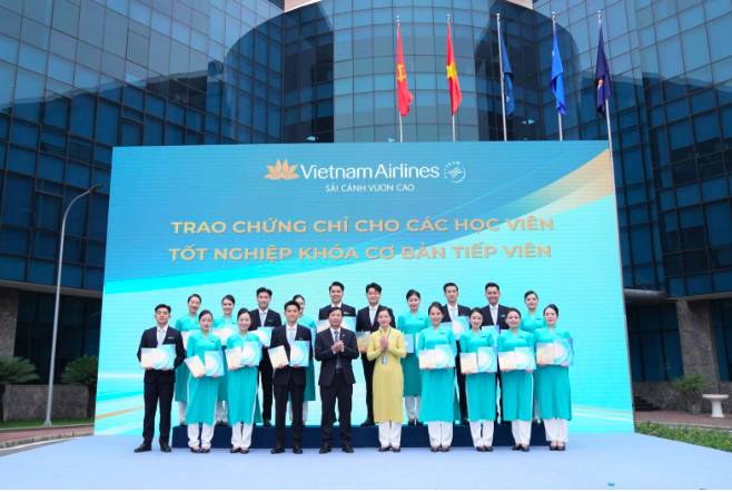 Vietnam Airlines tổ chức thành công Ngày hội việc làm 2025 lần đầu tiên