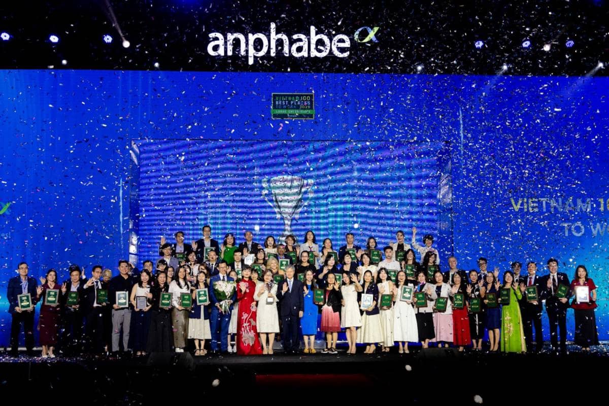 Sun Group lần thứ 6 lọt Top 100 Nơi làm việc tốt nhất Việt Nam 2025