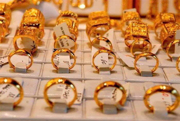 Vàng trở thành tâm điểm thị trường