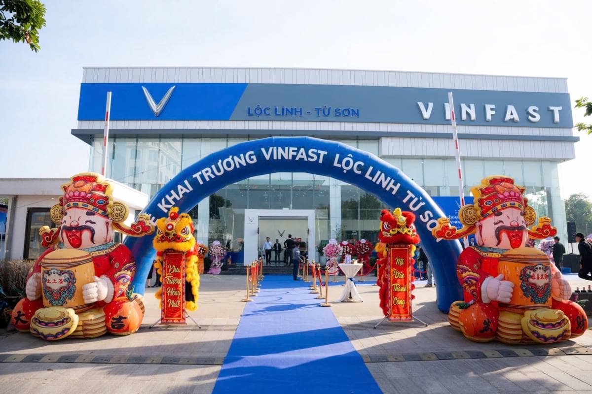 VinFast khai trương xưởng dịch vụ thứ 350 - sở hữu mạng lưới hậu mãi lớn nhất Việt Nam