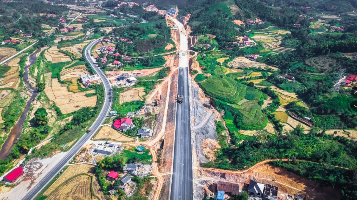 Đèo Cả (HHV) bứt tốc trong chu kỳ tăng trưởng mới cùng các dự án cao tốc trọng điểm