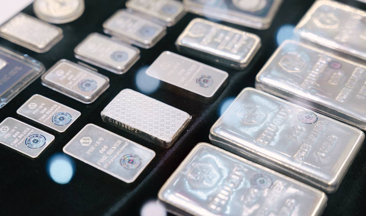 Giá bạc duy trì đà tăng đầu tuần: Thị trường trong nước ổn định, quốc tế tiếp đà hưng phấn