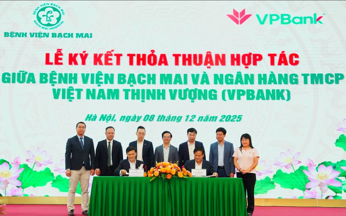 VPBank chung tay vì cộng đồng với khoản tài trợ 40 tỷ đồng cho Bệnh viện Bạch Mai