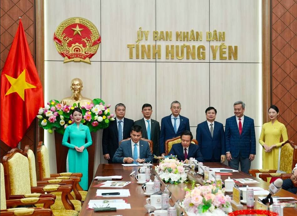 Vietnam Airlines và tỉnh Hưng Yên hợp tác toàn diện phát triển du lịch, đầu tư và thương mại