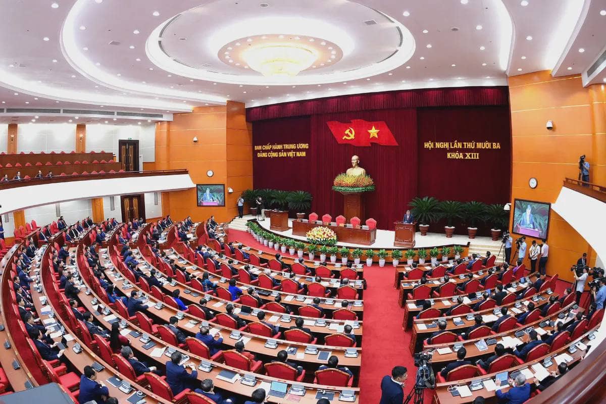 Đại hội Đảng XIV (19-25/01/2026) đang đến rất gần. Lịch sử chứng khoán Việt Nam 20 năm qua chỉ ra quy  ...