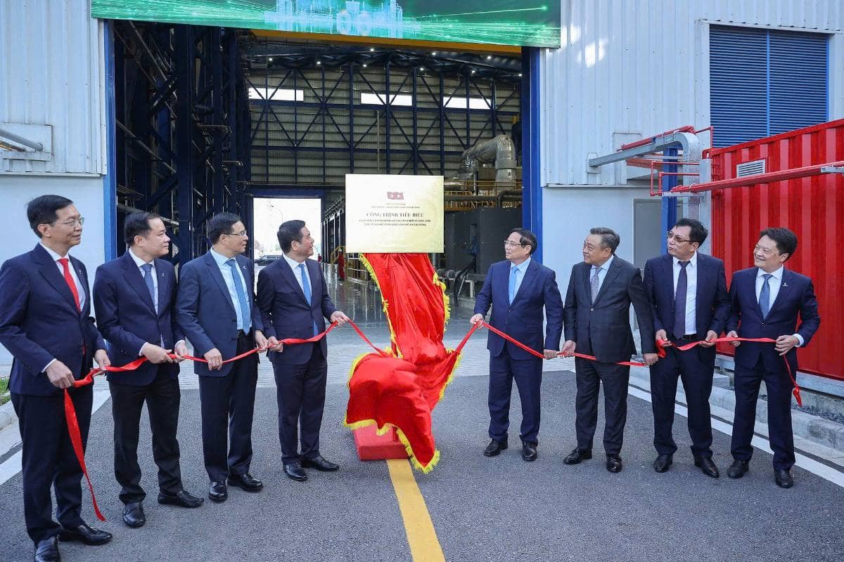 KHÔNG CÓ ĐIỆN KHÍ - SẼ KHÔNG CÓ "ĐẠI BÀNG" BÁN DẪN!. Sáng nay, Thủ tướng đã đưa ra câu trả lời đanh  ...