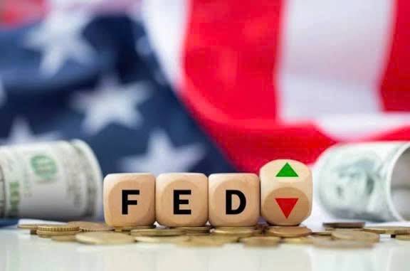 Fed trong thế tiến thoái lưỡng nan: Nguy cơ tiềm ẩn và “thời điểm nguy hiểm” của kinh tế toàn cầu