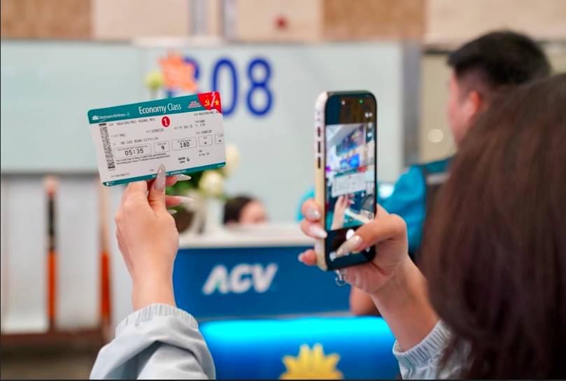 Vietnam Airlines thực hiện chuyến bay chở khách đầu tiên tại Sân bay Long Thành