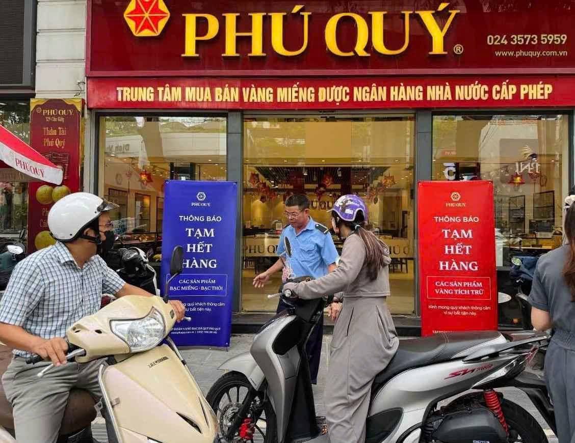 Kim loại quý hút tiền mạnh những ngày cuối năm