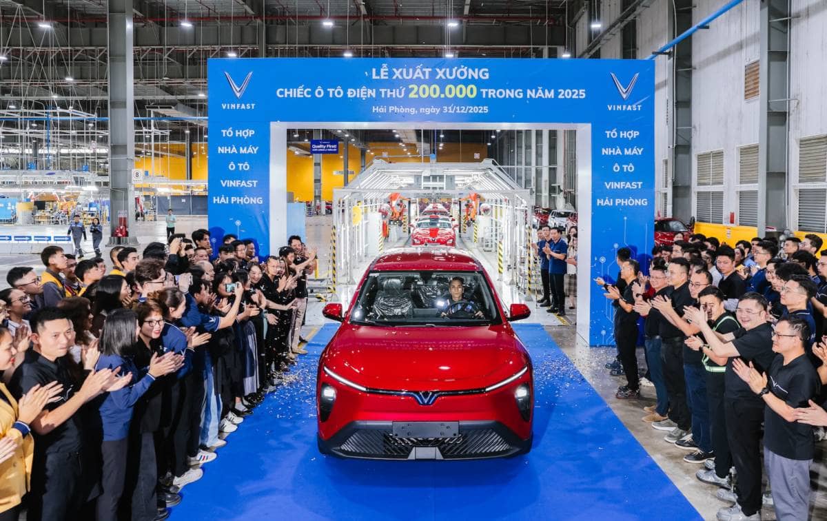 Nhà máy VinFast Hải Phòng xuất xưởng chiếc ô tô điện thứ 200.000 trong năm 2025.
