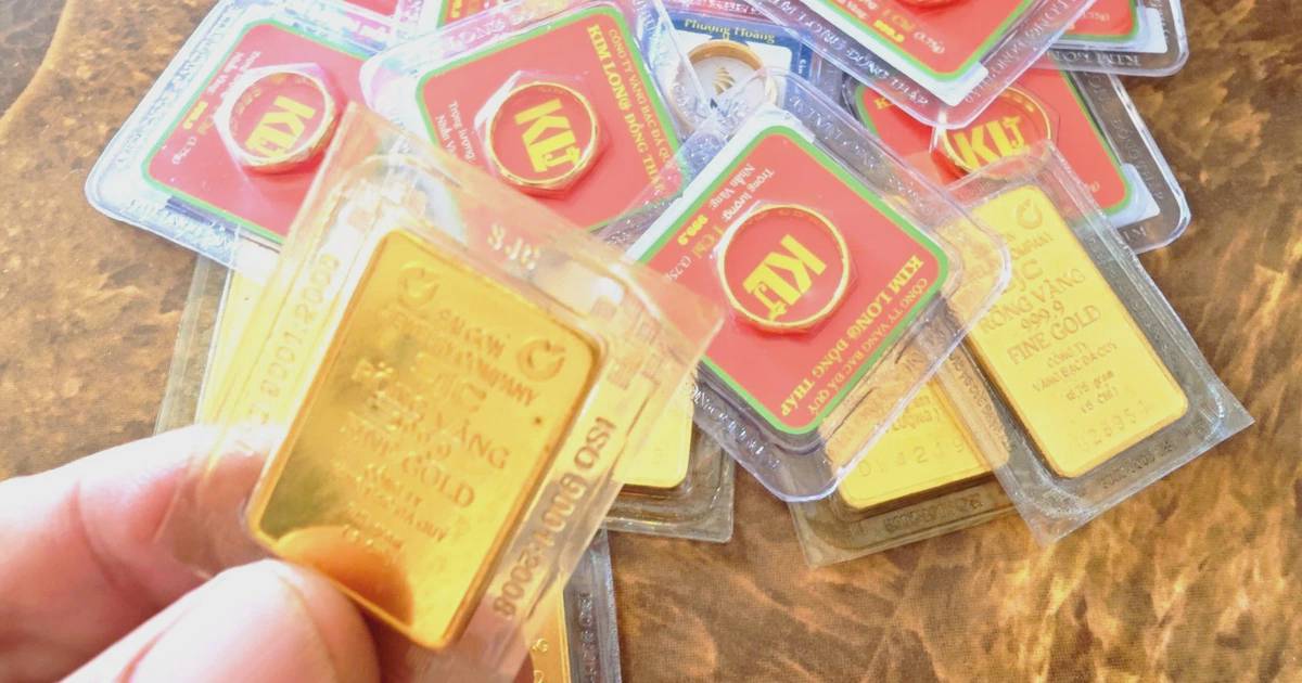 NHNN nói gì khi cử tri yêu cầu biện pháp chặn đứng đà tăng giá vàng