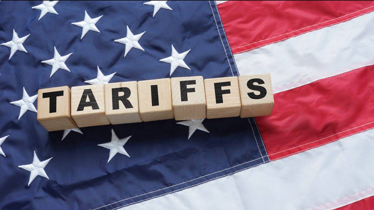 Thuế Quan Mỹ “Xoay Trục” Sau Phán Quyết Tối Cao Pháp Viện: Việt Nam Đang Ở Vị Thế Nào Trong “Golden Age” Của Trump?