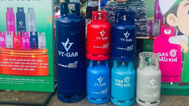 Cảnh báo: Mua bình gas 8kg nhưng bị tính giá 12kg
