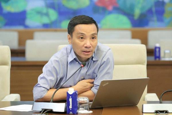 Bơm vốn vượt trần cho đại dự án: Chuyên gia cảnh báo rủi ro ngầm với ngân hàng