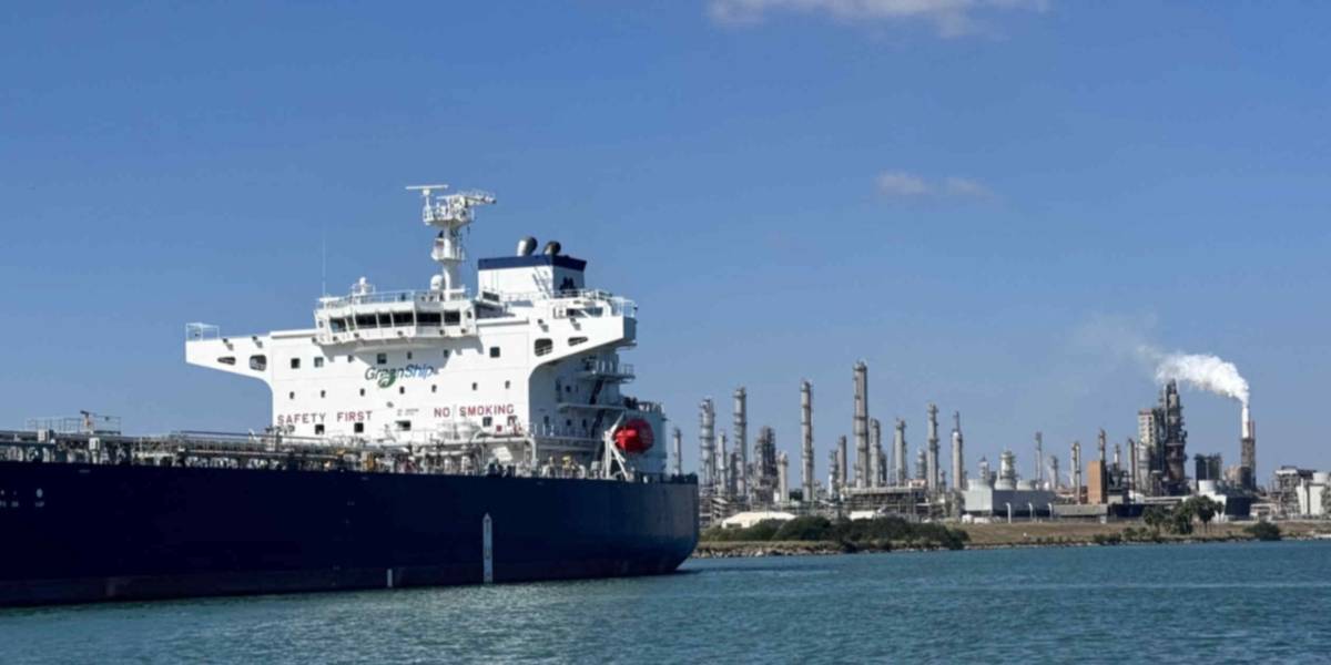 Trung Quốc bất ngờ “quay xe” mua dầu Mỹ: 600.000 thùng/ngày sắp lên tàu