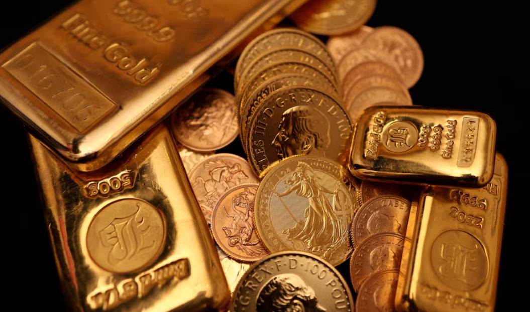 Giá vàng giảm nhẹ do đồng USD mạnh, nhà đầu tư chờ dữ liệu việc làm Mỹ
