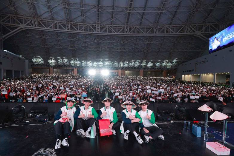 VPBank và các thương hiệu kiến tạo lễ hội eSport cùng T1