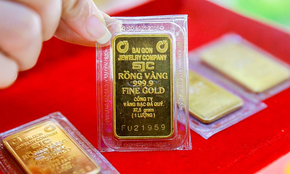 Vàng Vật Chất Trước “Vòng Kim Cô” Pháp Lý 2026: Khi Nắm Giữ Trở Nên Rủi Ro, Dòng Tiền Sẽ Chảy Về Đâu?