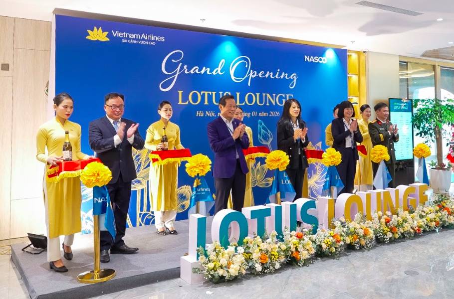 Vietnam Airlines khai trương Phòng khách Bông Sen mới tại Nội Bài