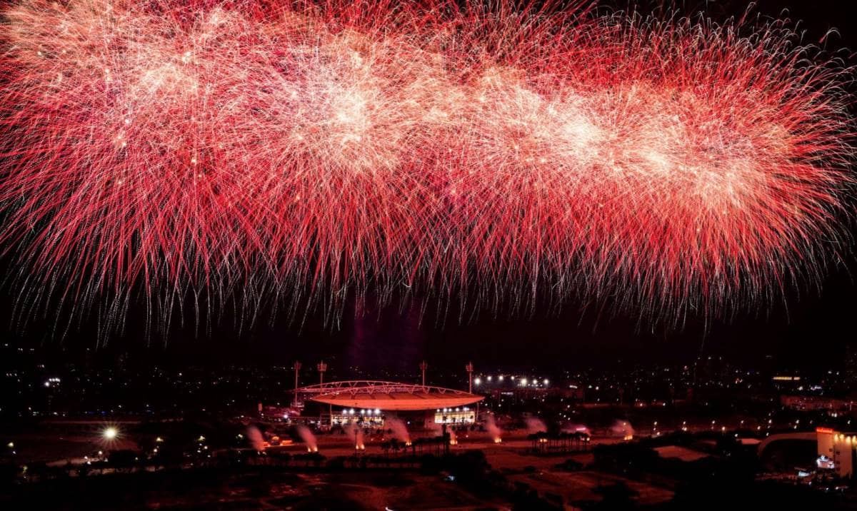 “Concert pháo hoa quốc gia” đẹp từ mọi góc nhìn, mừng thành công Đại hội Đảng