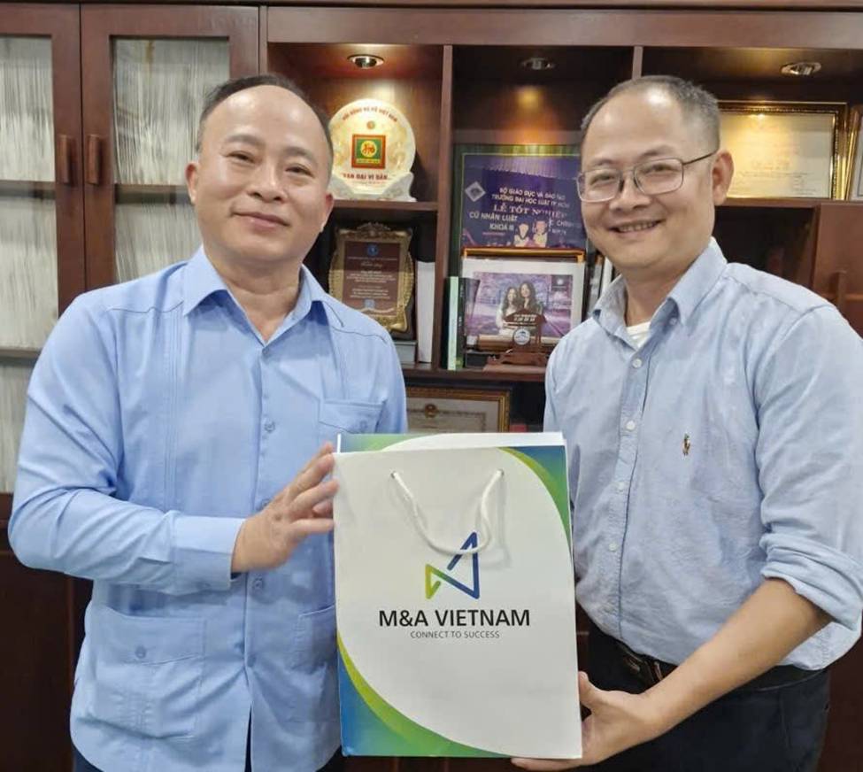 M&A VIETNAM ĐÓN TIẾP NGÀI ĐẠI SỨ TRẦN ĐỨC HÙNG. -/-. Mới đây, văn phòng miền nam của M&A VIETNAM đã  ...