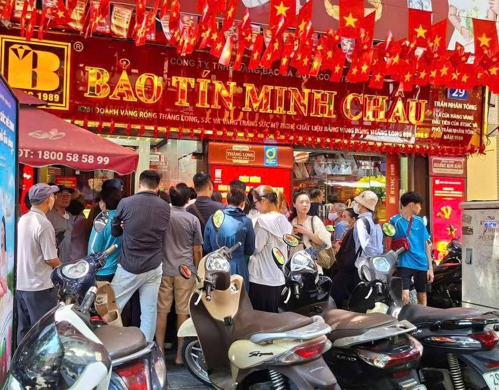 Nhân tố quan trọng ảnh hưởng tới Kim loại