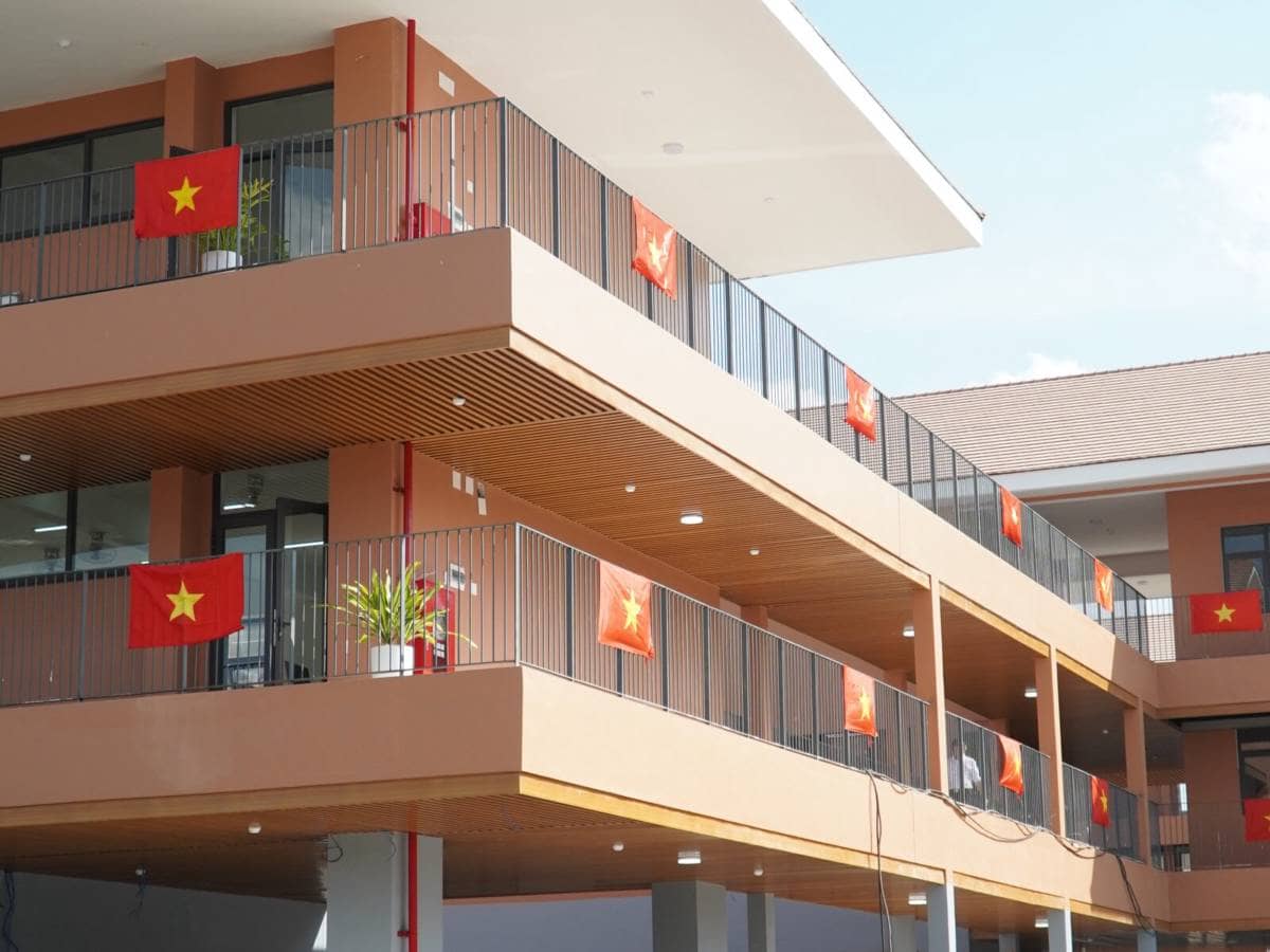 Cận cảnh phòng học “5 sao” tại trường liên cấp chuẩn quốc tế đầu tiên vùng biên giới Điện Biên