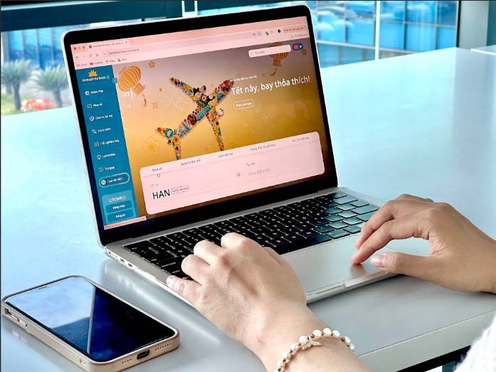 Vietnam Airlines khuyến nghị hành khách mua vé qua kênh chính thức dịp cao điểm Tết Nguyên đán Bính Ngọ 2026